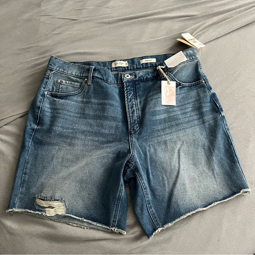 NWT JESSICA SIMPSON Plus Size 16W Relaxed Denim Cutoff Shorts Button Fly